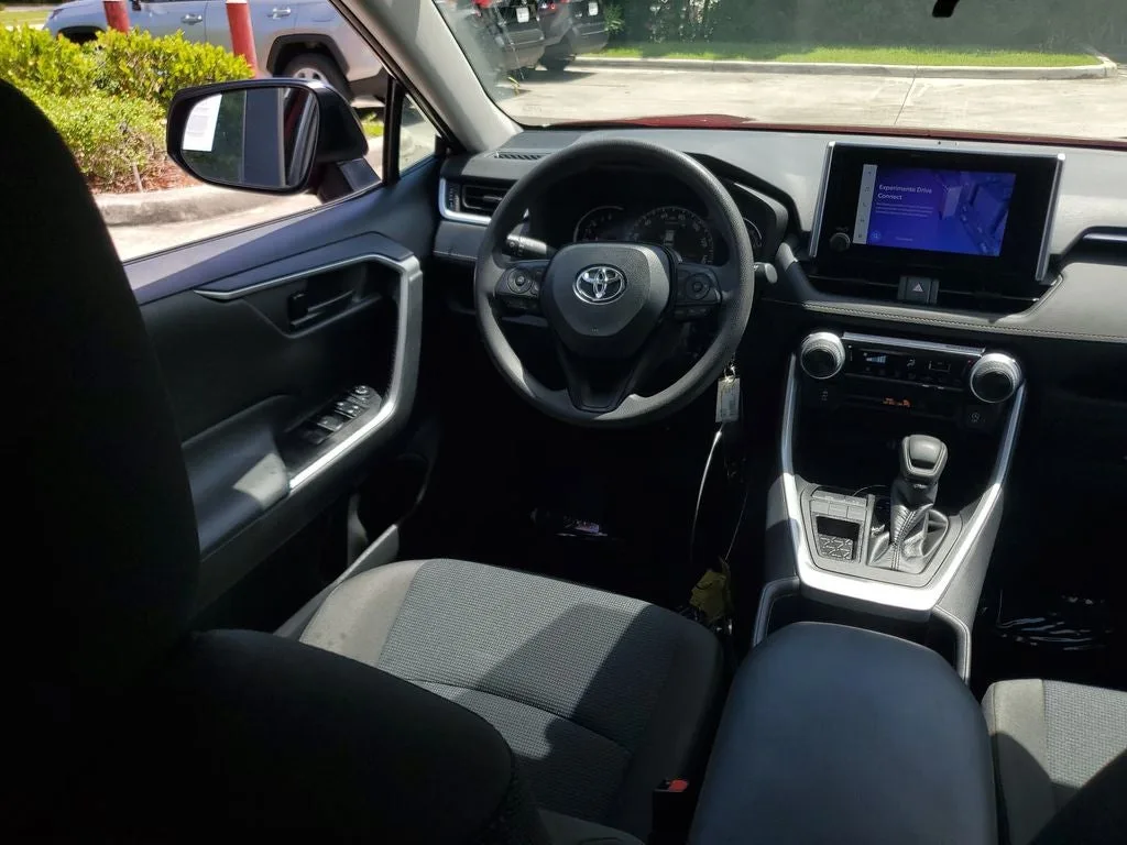 2024 Toyota RAV4 LE photo 14