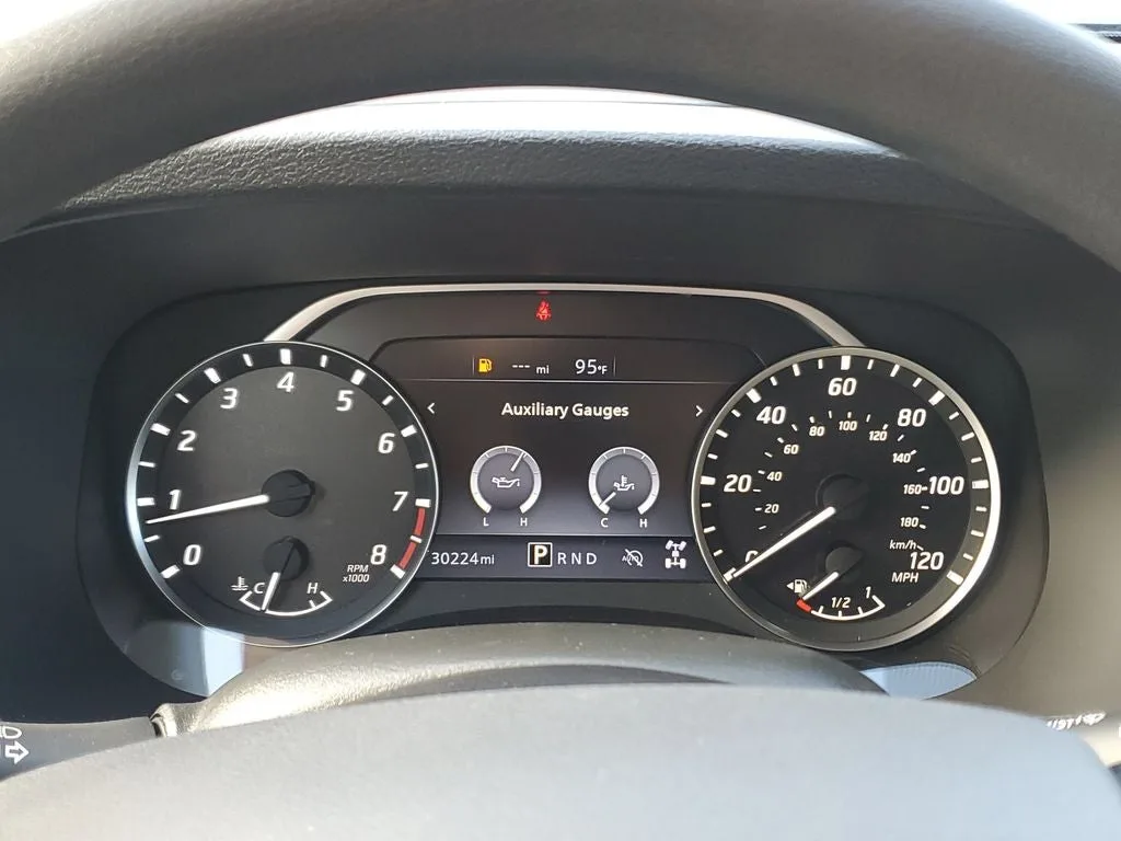 2023 Nissan Frontier SV photo 24