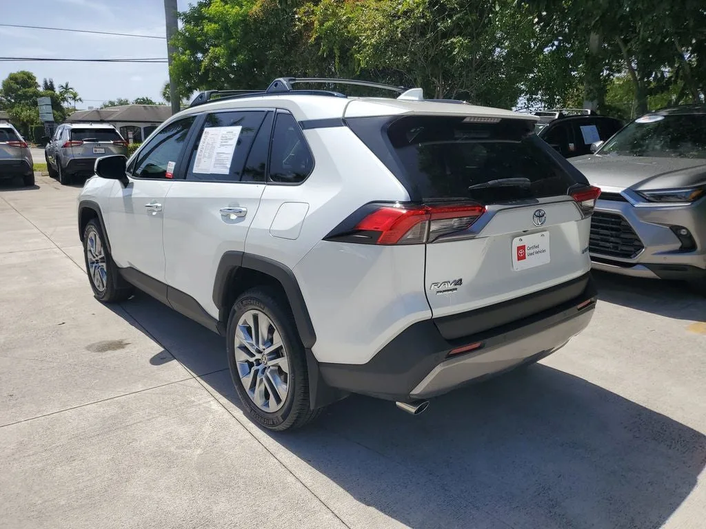 2025 Toyota RAV4 Limited photo 6
