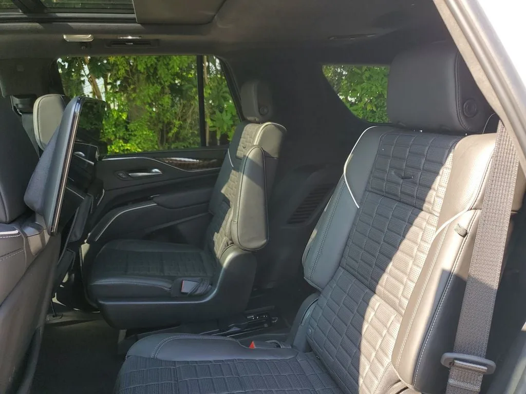 2024 Cadillac Escalade Sport Platinum photo 14