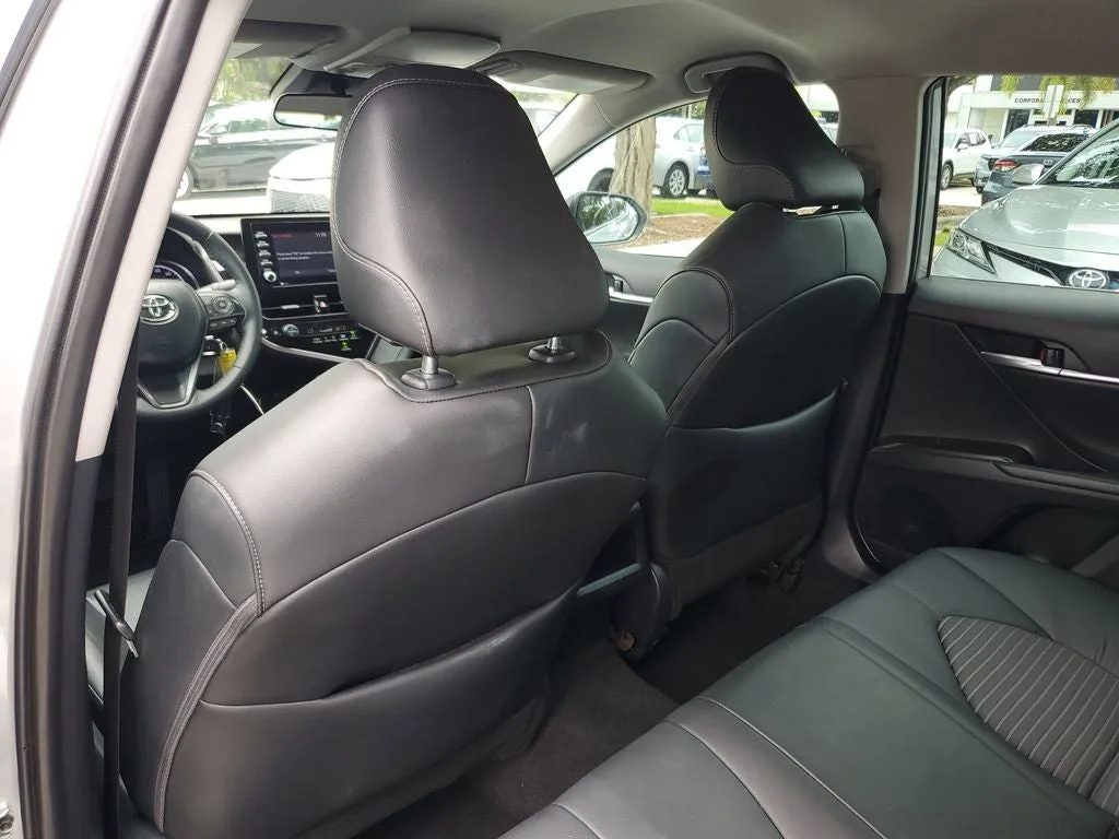 2024 Toyota Camry SE photo 13