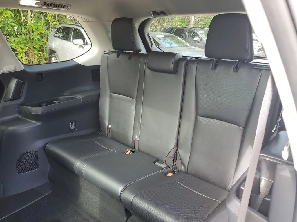 2026 Toyota Grand Highlander Limited photo 12