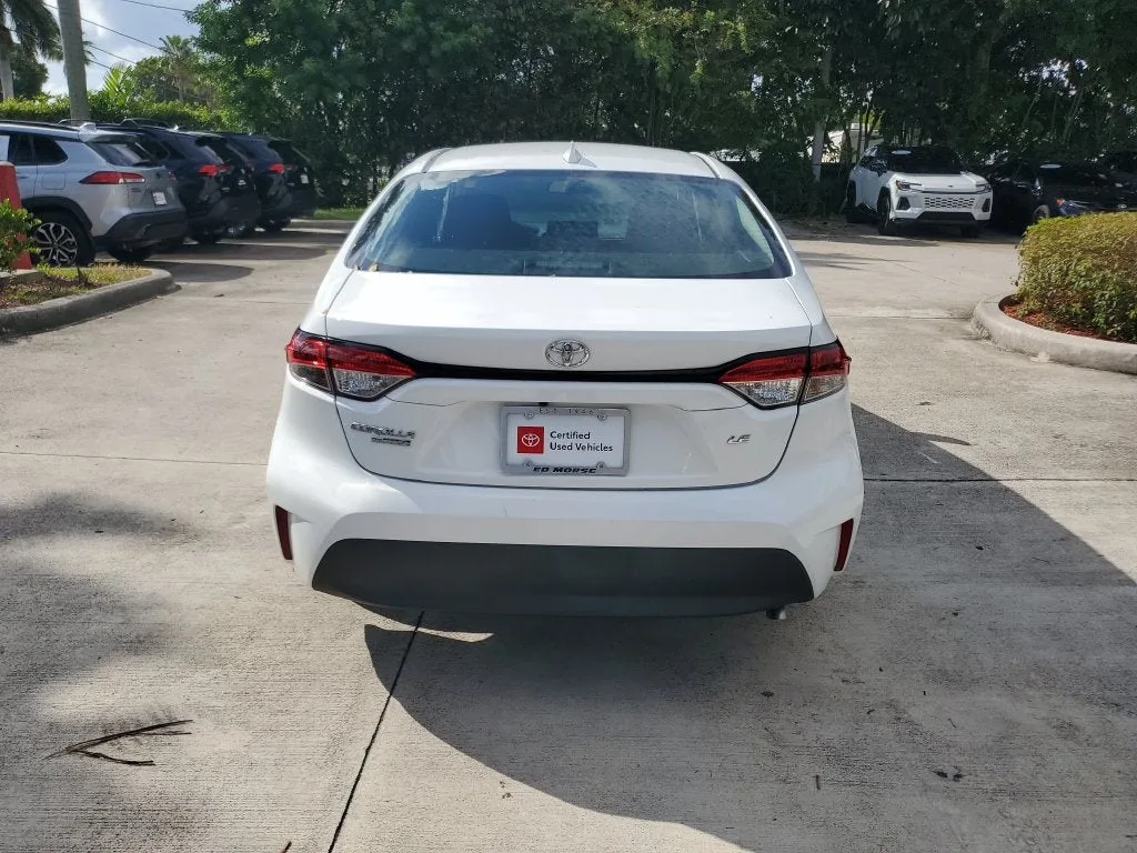 2024 Toyota Corolla LE photo 4