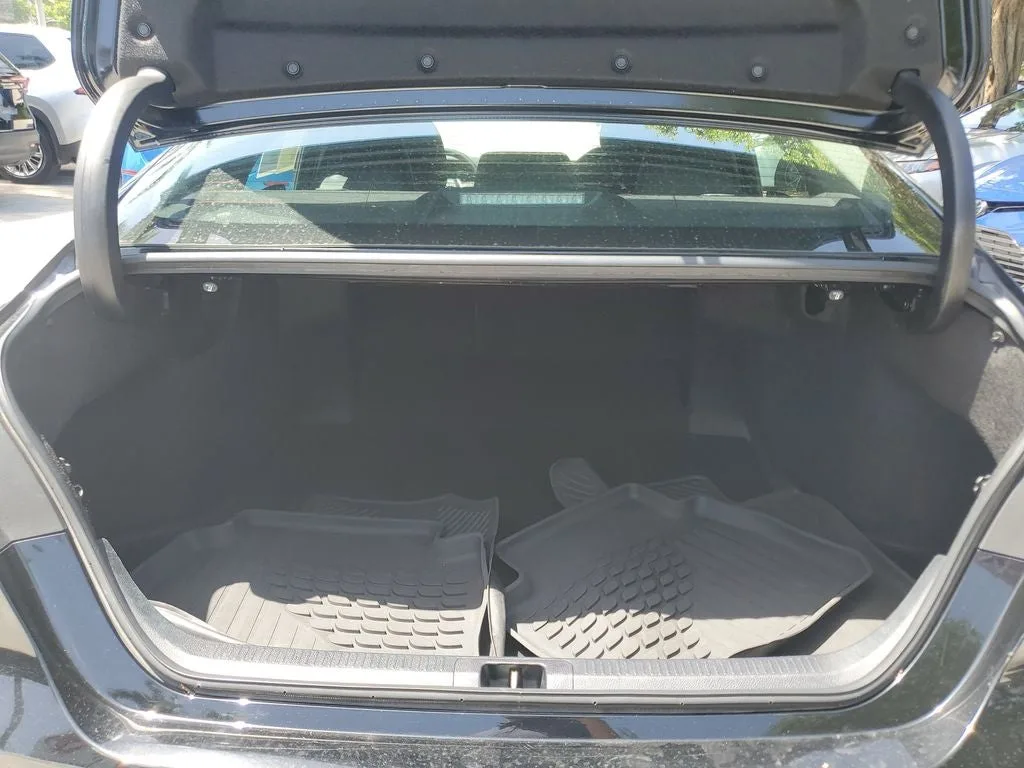 2024 Toyota Camry LE photo 9