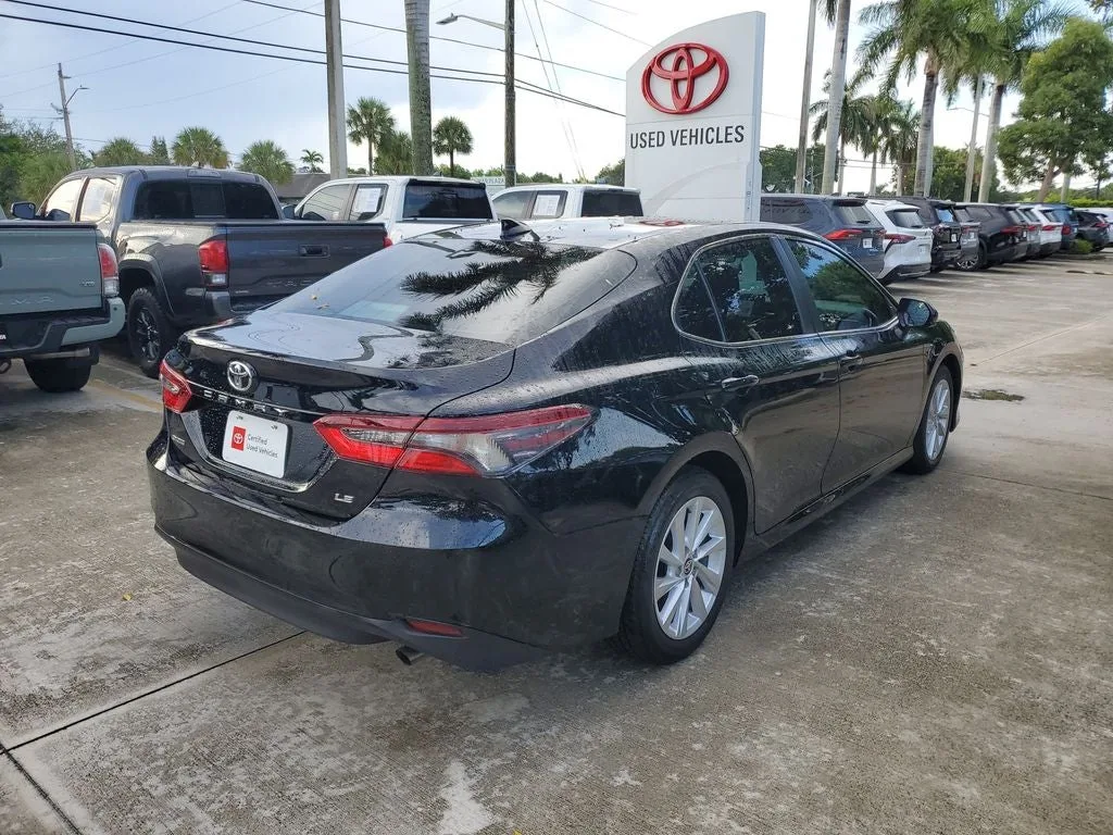 2024 Toyota Camry LE photo 4