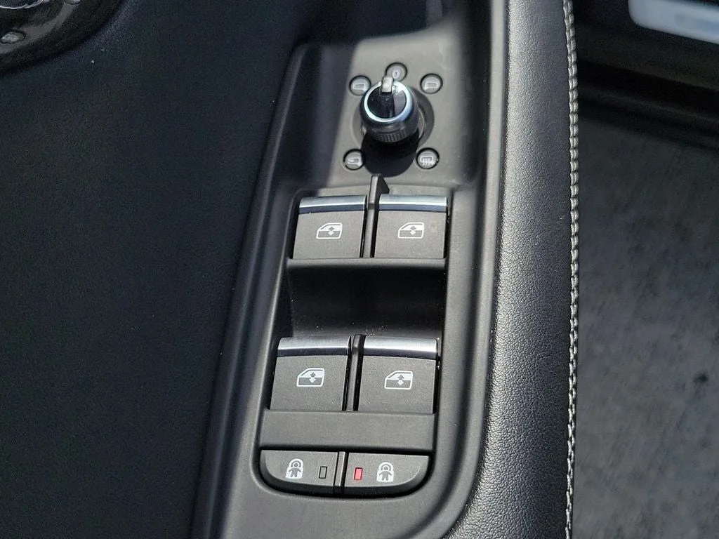 2025 Audi Q7 55 Premium Plus quattro photo 20