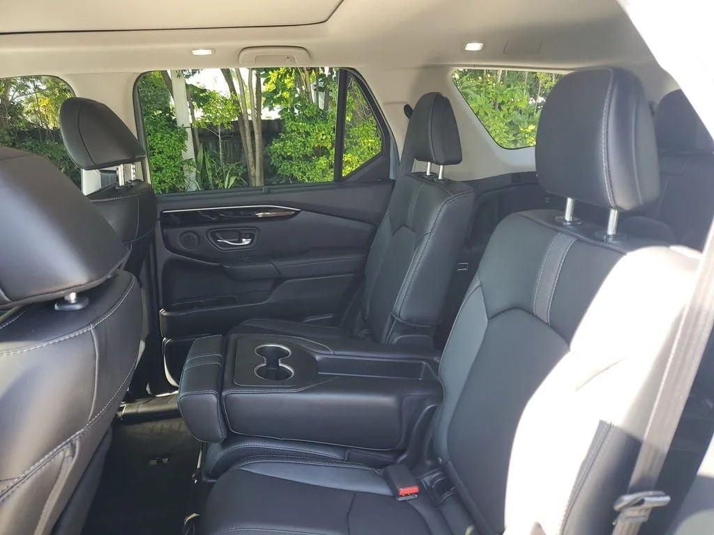 2025 Honda Pilot Touring photo 14