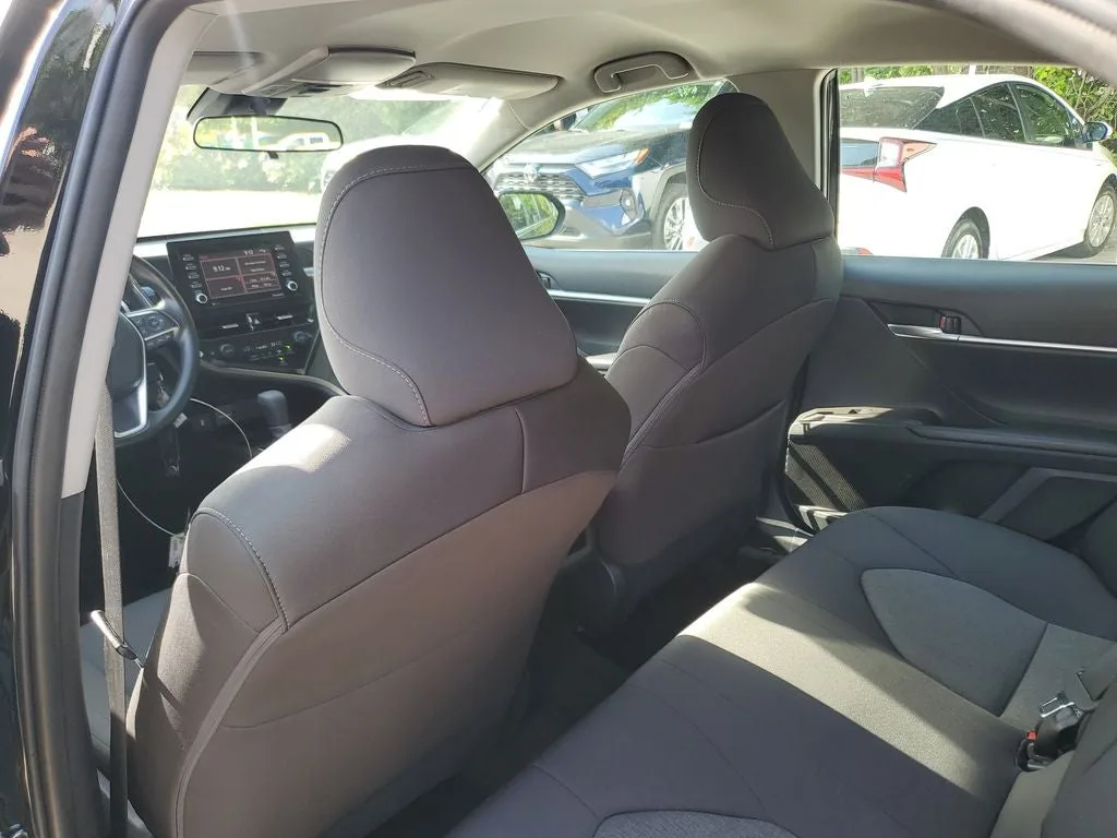 2023 Toyota Camry LE photo 12