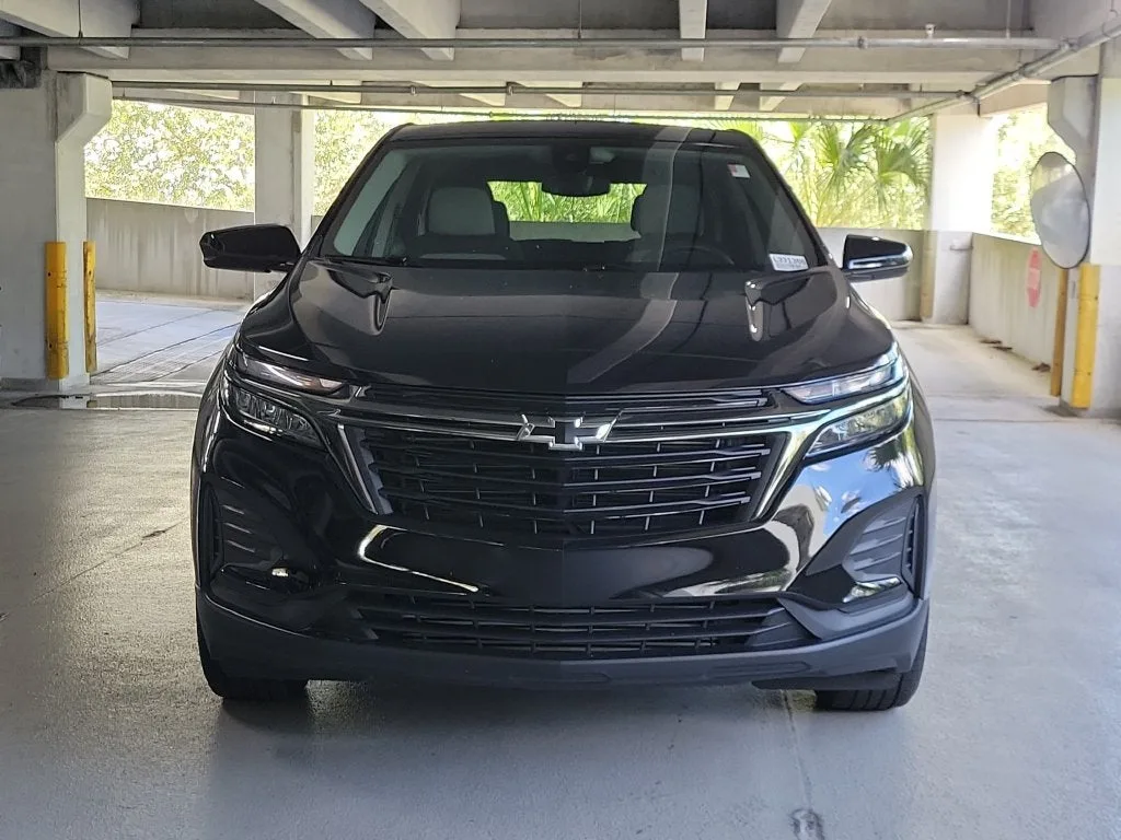 2024 Chevrolet Equinox LS photo 2