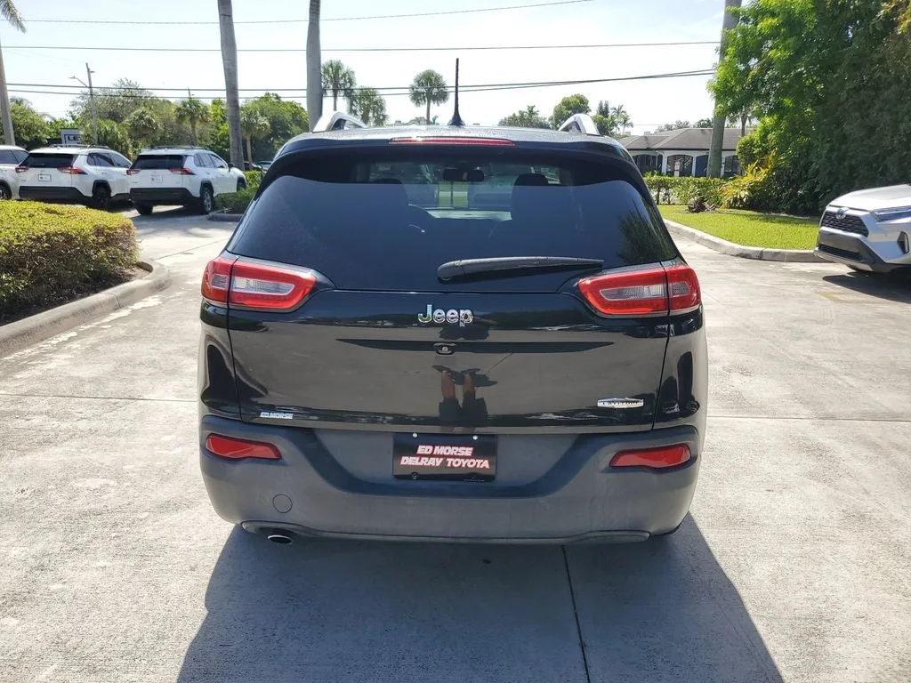 2015 Jeep Cherokee Latitude photo 5