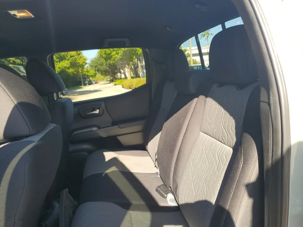 2022 Toyota Tacoma TRD Sport V6 photo 10