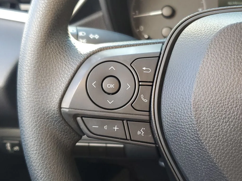 2024 Toyota Corolla LE photo 23