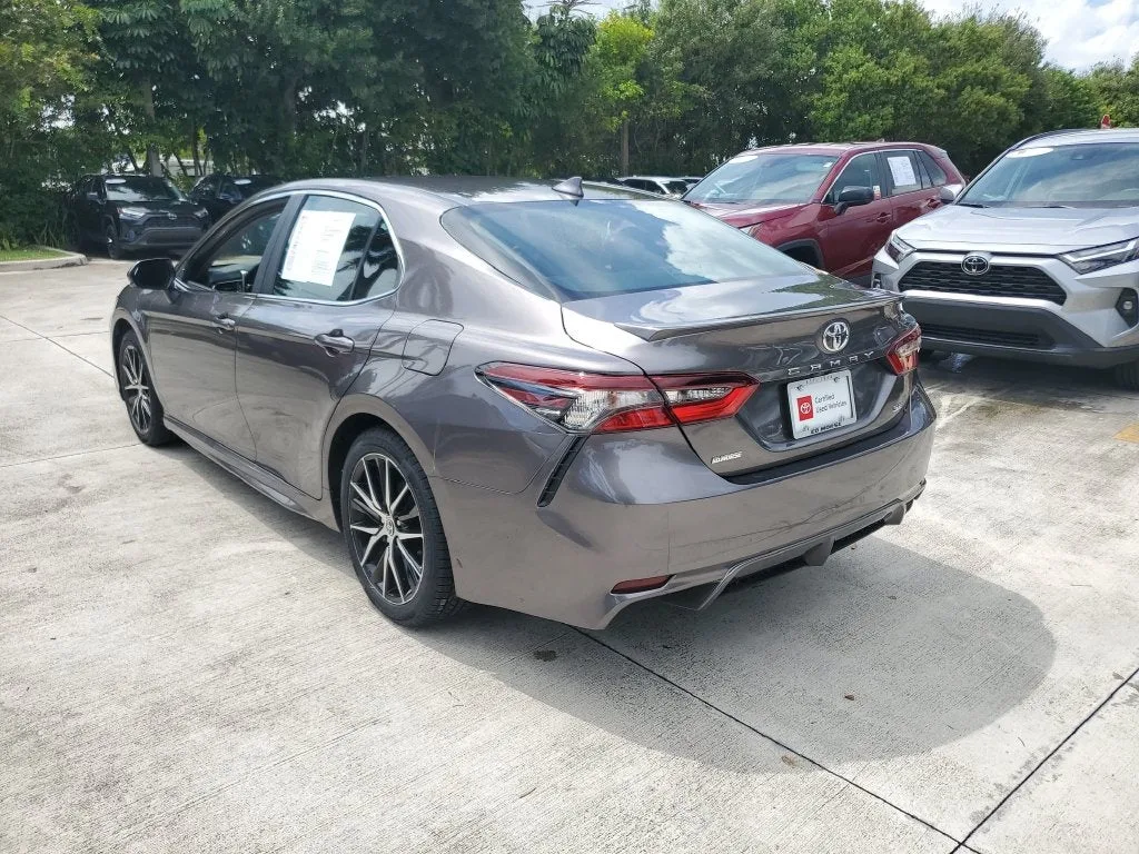 2024 Toyota Camry SE photo 6