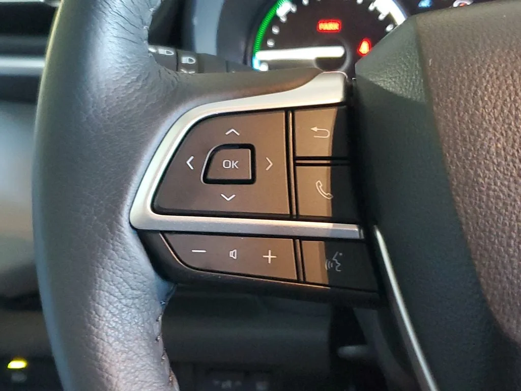 2026 Toyota Sienna XLE 7 Passenger photo 25