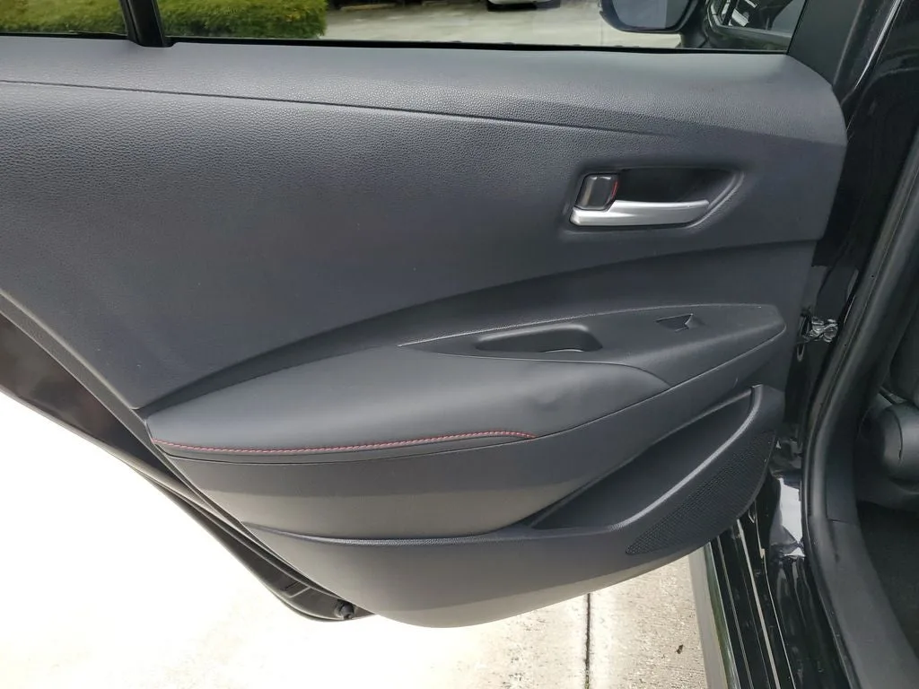 2024 Toyota Corolla Hybrid SE photo 10