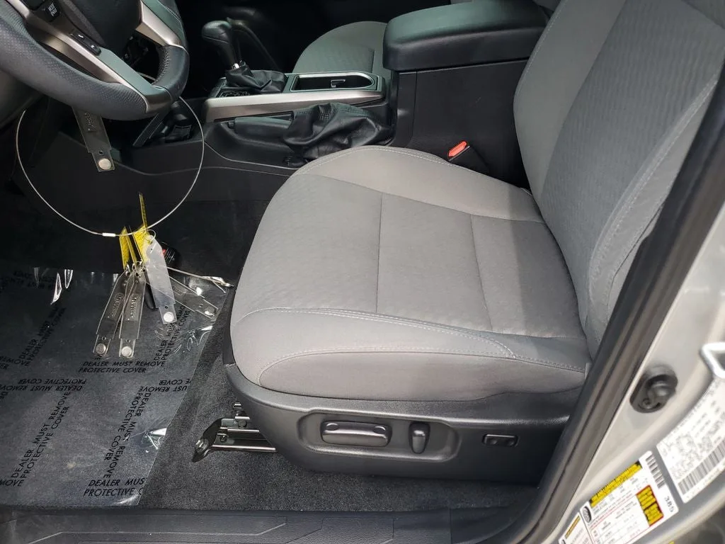2022 Toyota Tacoma SR5 V6 photo 20