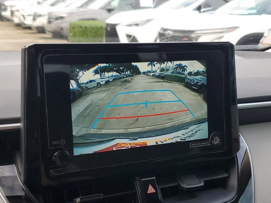 2025 Toyota Corolla LE photo 26