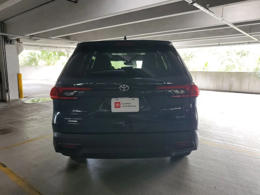 2025 Toyota Grand Highlander Hybrid XLE photo 5