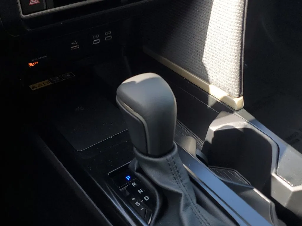 2026 Toyota Camry SE photo 28