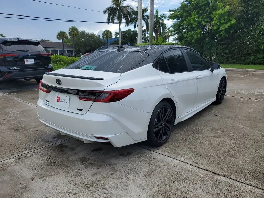 2025 Toyota Camry XSE photo 4