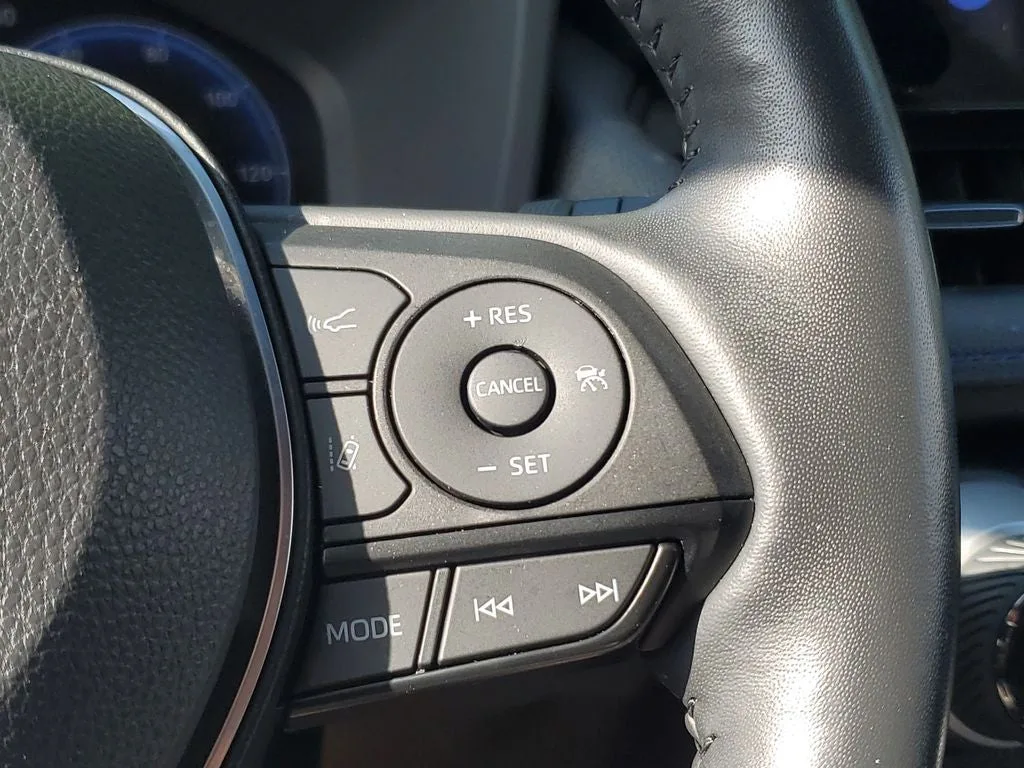 2024 Toyota RAV4 Hybrid XSE photo 26