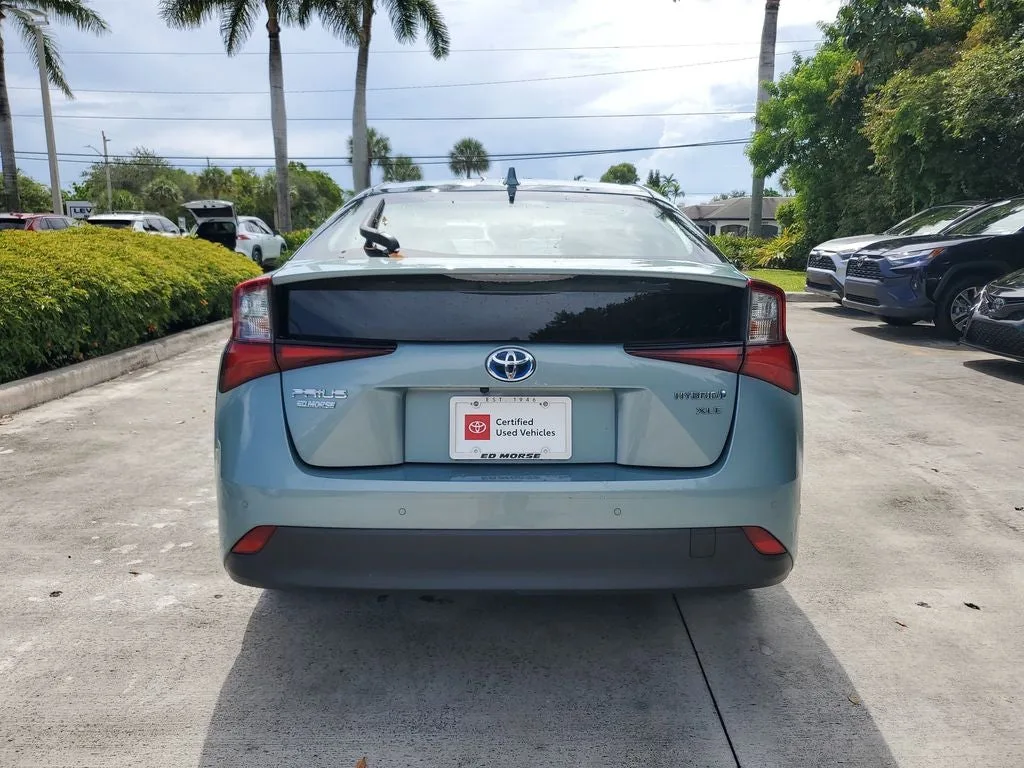 2022 Toyota Prius XLE photo 5