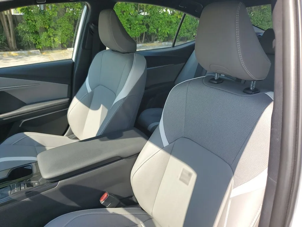 2026 Toyota Camry SE photo 17