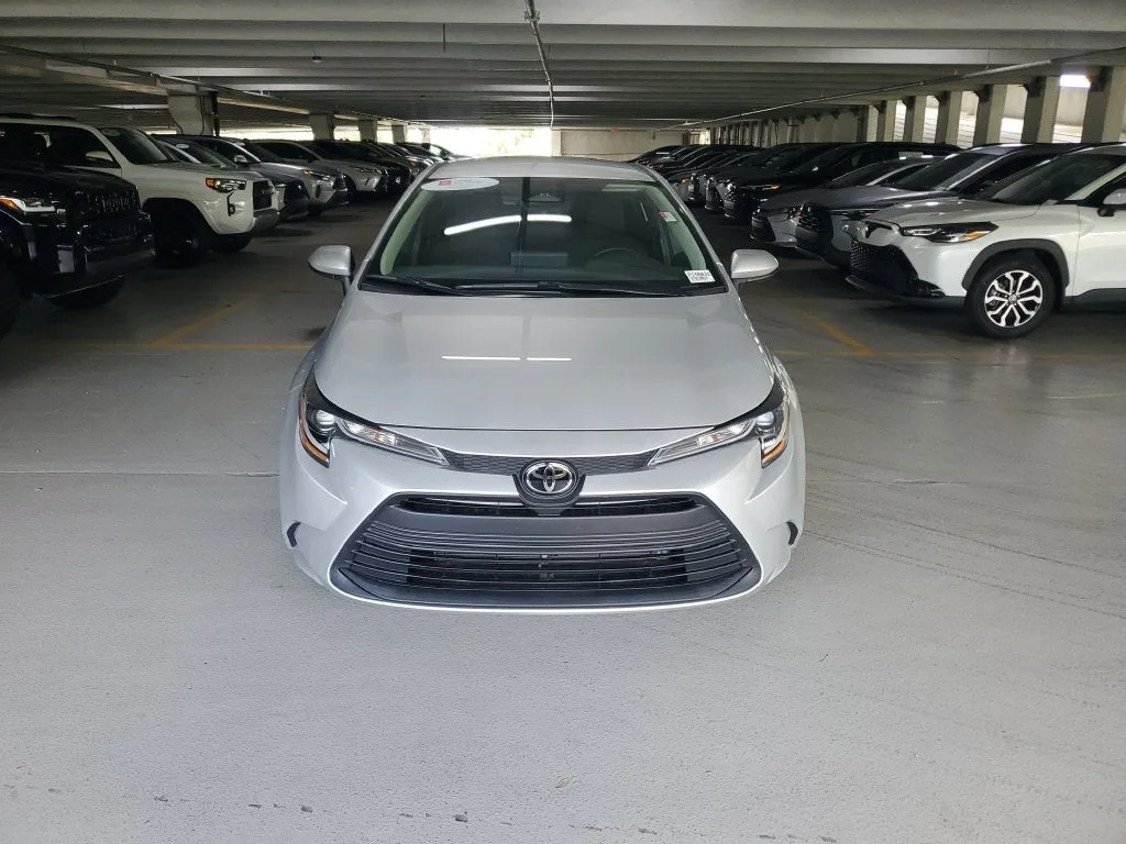2024 Toyota Corolla LE photo 2