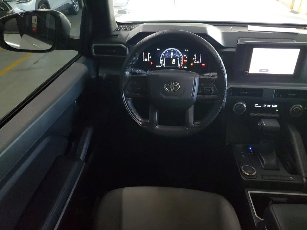 2025 Toyota Tacoma SR5 photo 13