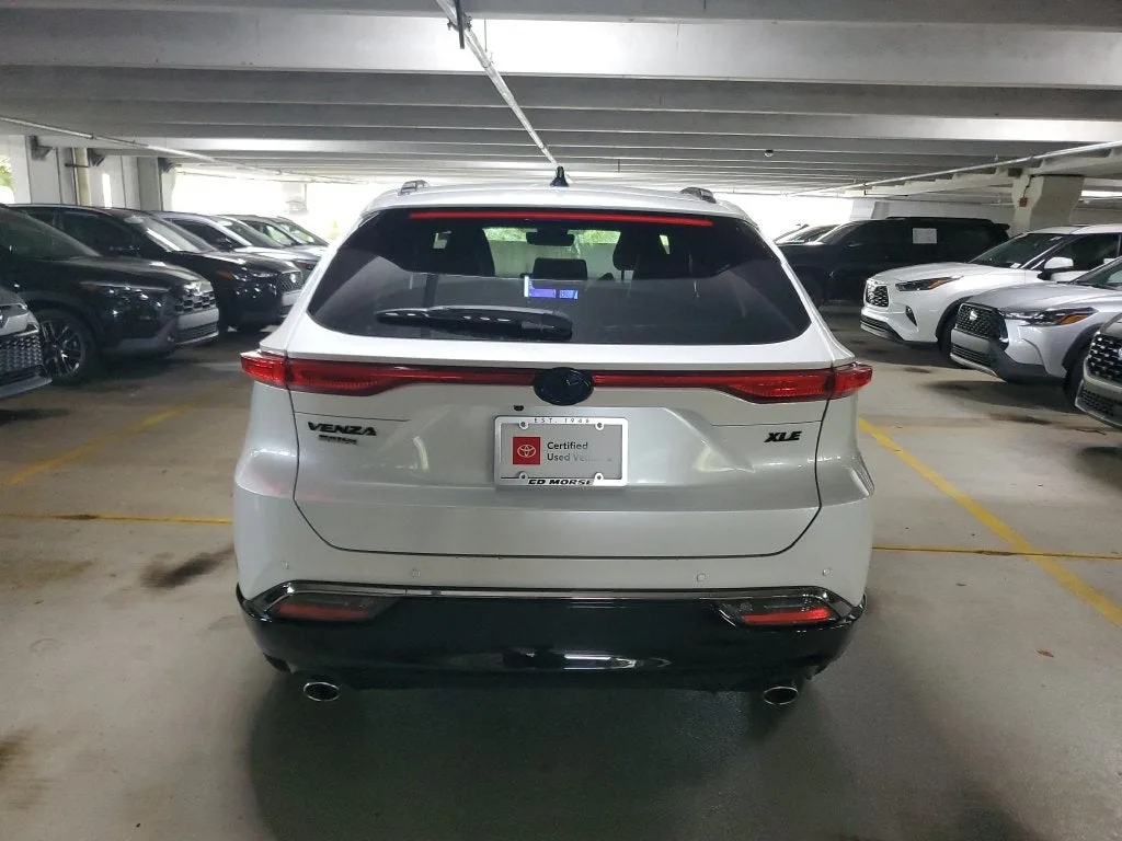 2023 Toyota Venza Nightshade photo 5