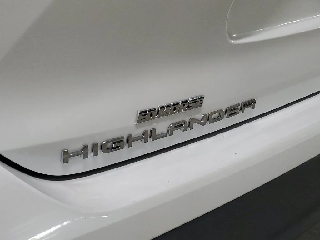 2023 Toyota Highlander XLE photo 8