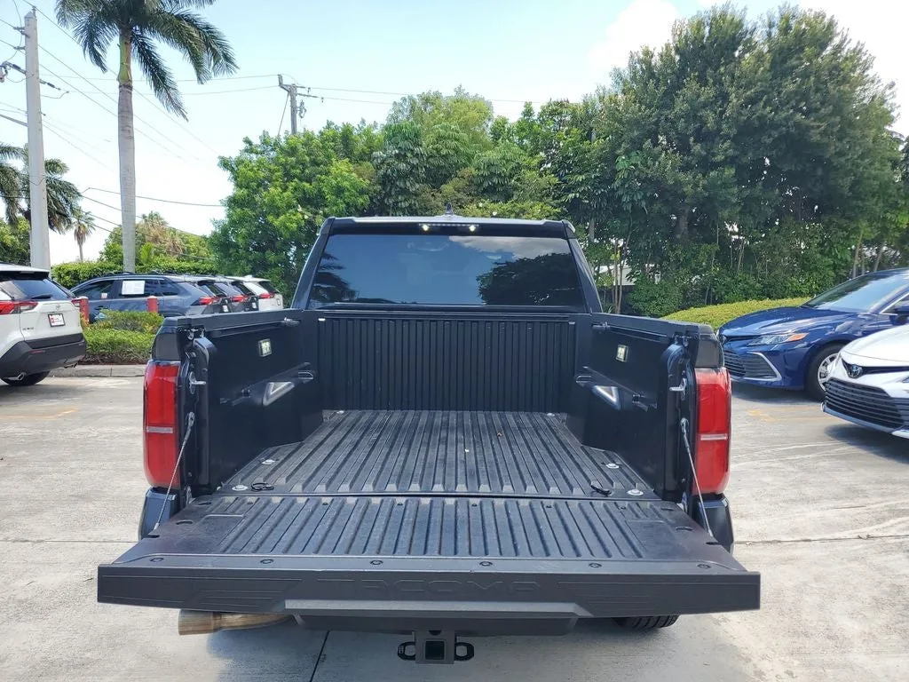 2025 Toyota Tacoma SR5 photo 10