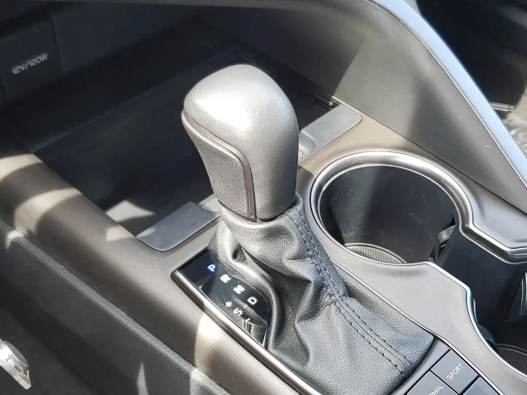 2023 Toyota Camry SE photo 27