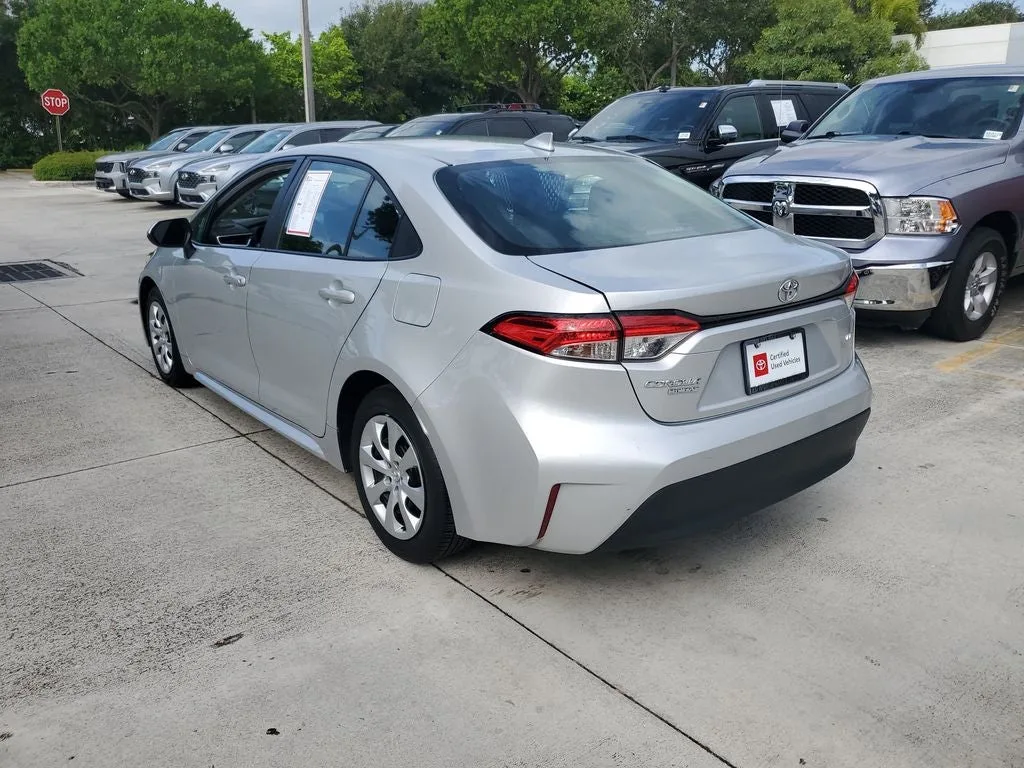 2024 Toyota Corolla LE photo 5