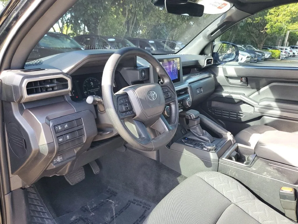 2024 Toyota Tacoma SR5 photo 21