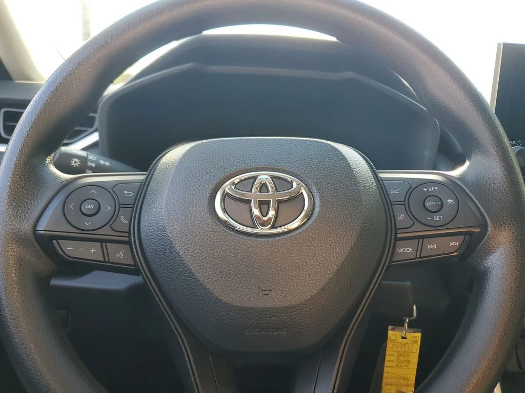 2024 Toyota RAV4 LE photo 21