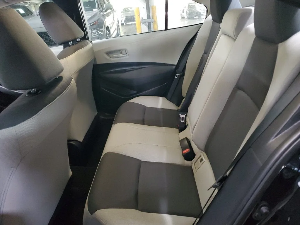 2025 Toyota Corolla LE photo 12