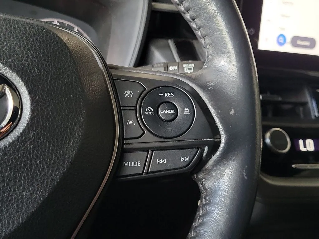 2024 Toyota Corolla Cross Hybrid SE photo 26