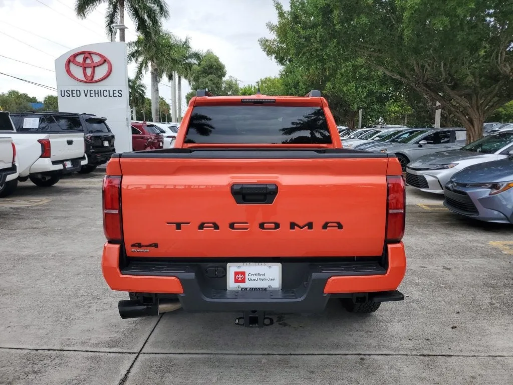 2024 Toyota Tacoma TRD Off-Road photo 5