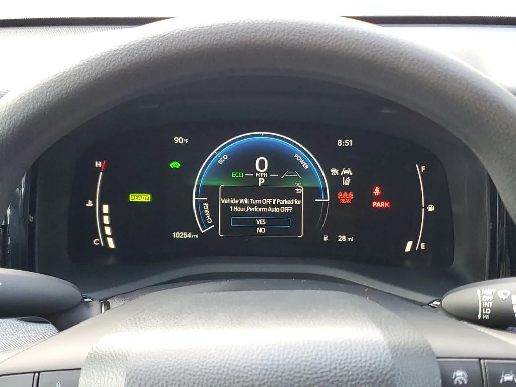 2025 Toyota Camry LE photo 25