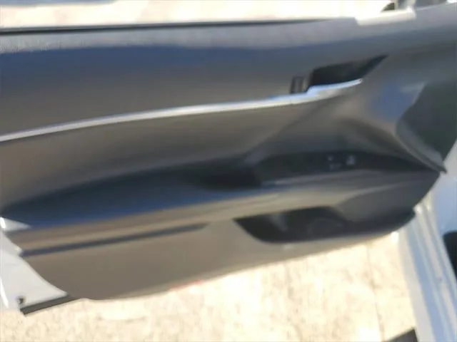 2023 Toyota Camry LE photo 17