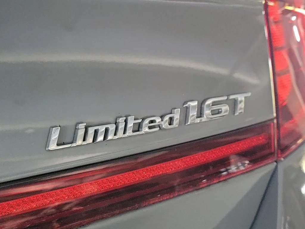 2020 Hyundai Sonata Limited photo 8