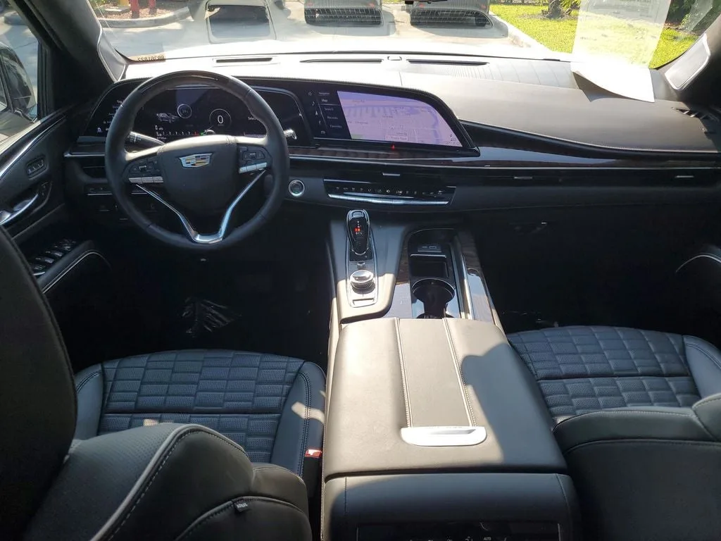 2024 Cadillac Escalade Sport Platinum photo 18