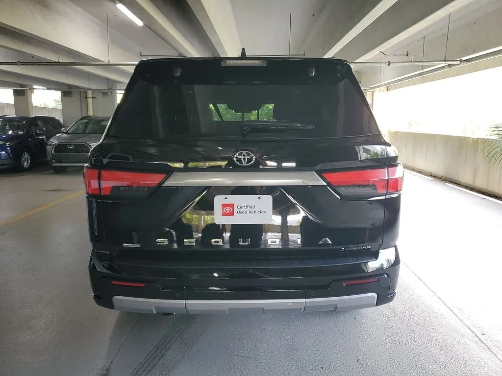 2025 Toyota Sequoia Capstone photo 5