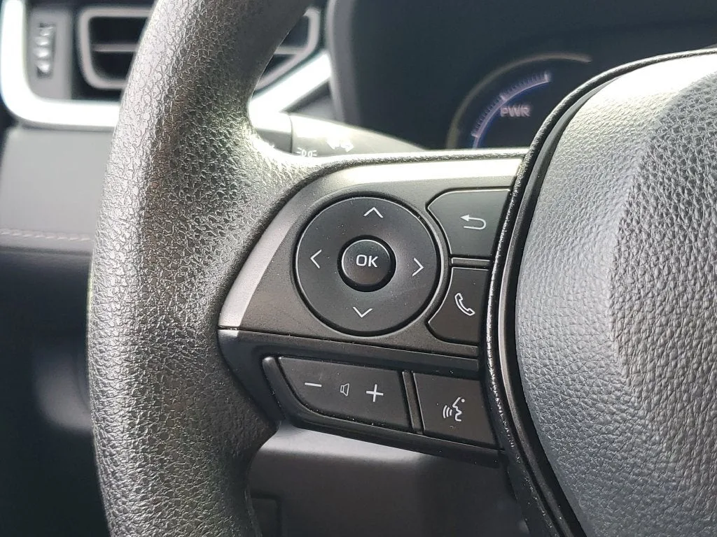 2025 Toyota RAV4 Hybrid LE photo 23