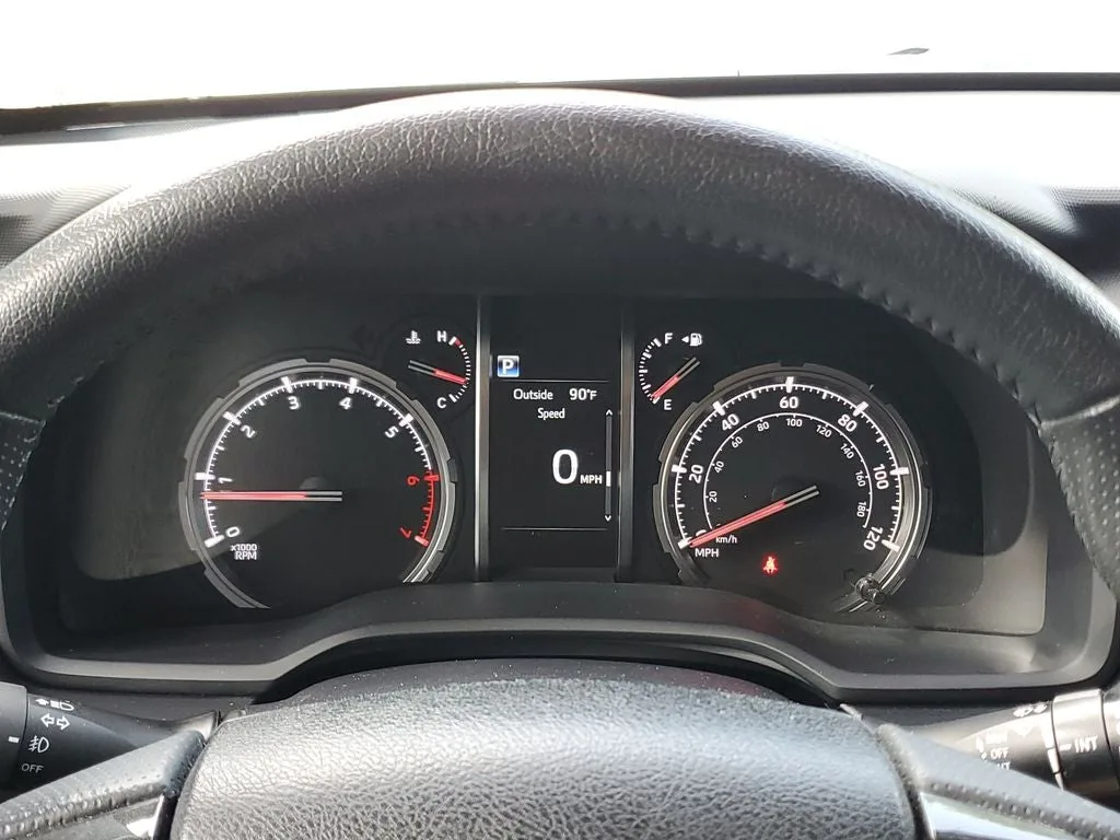 2021 Toyota 4Runner TRD Off-Road Premium photo 25