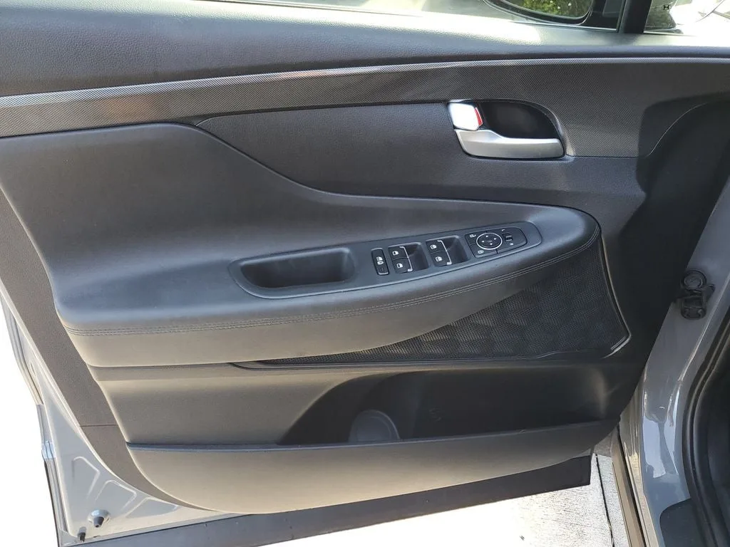 2023 Hyundai Santa Fe SEL photo 17