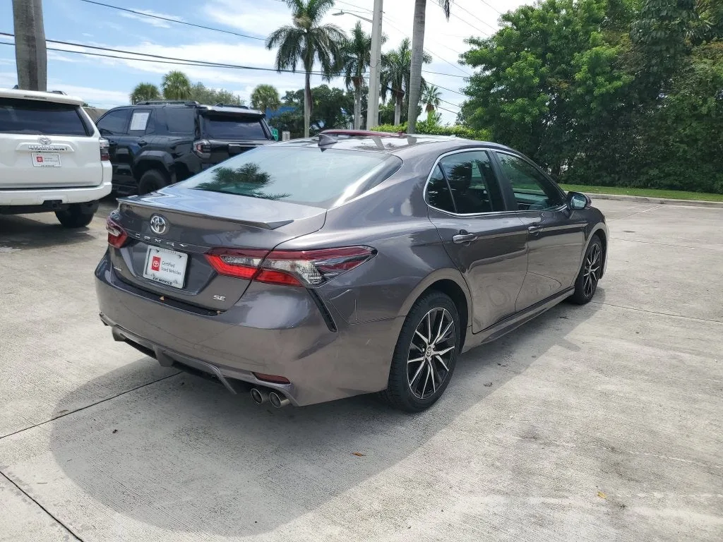 2024 Toyota Camry SE photo 4