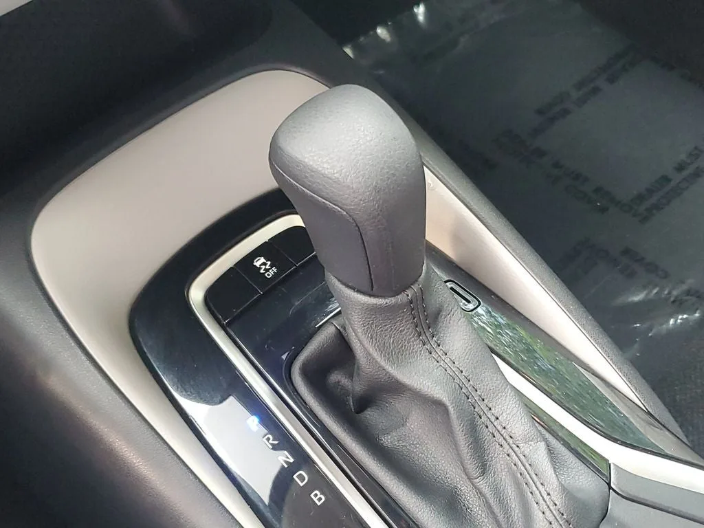 2024 Toyota Corolla LE photo 29
