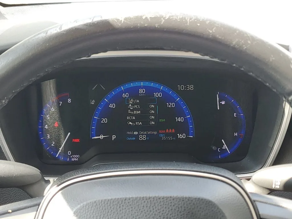 2022 Toyota Corolla XLE photo 26